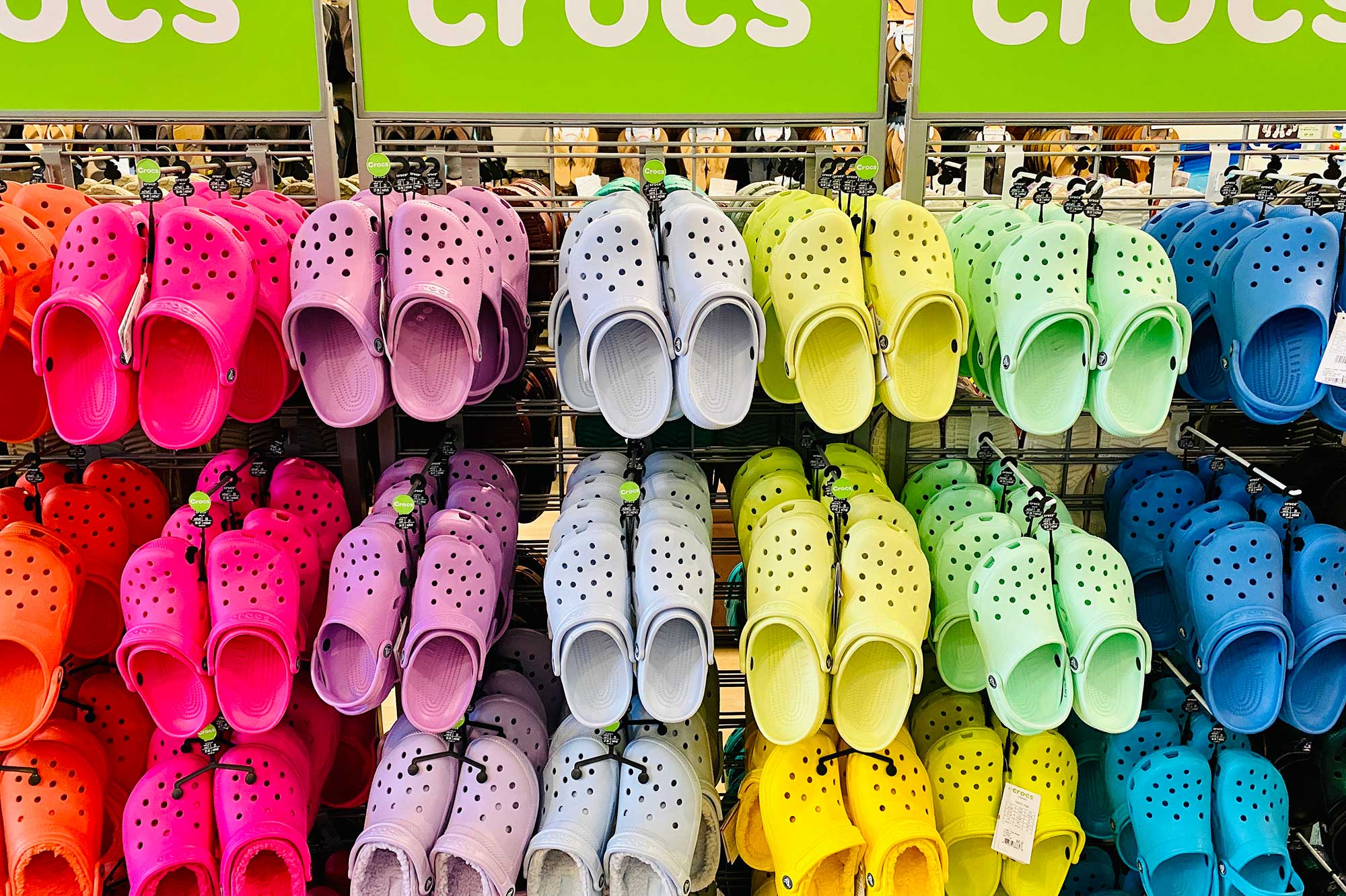 crocs
