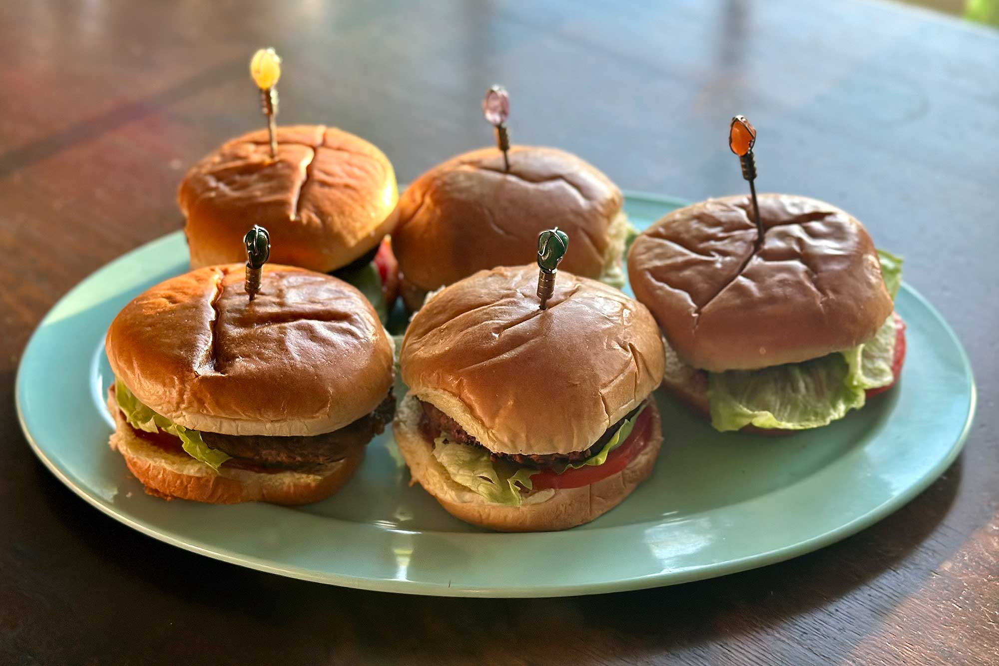 veggie burgers on buns